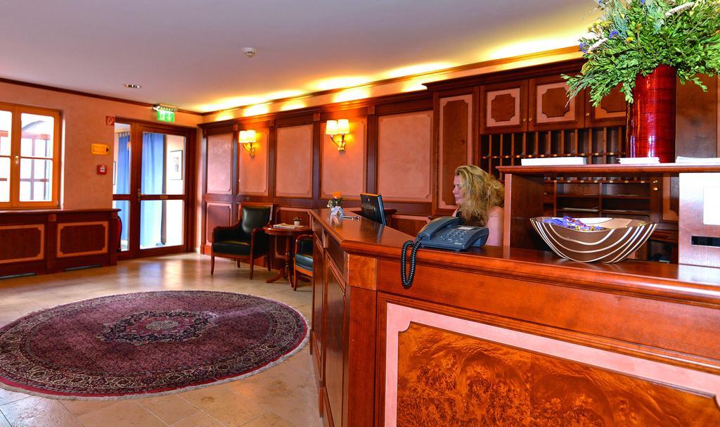 ויידן Altstadthotel Braeuwirt מראה חיצוני תמונה