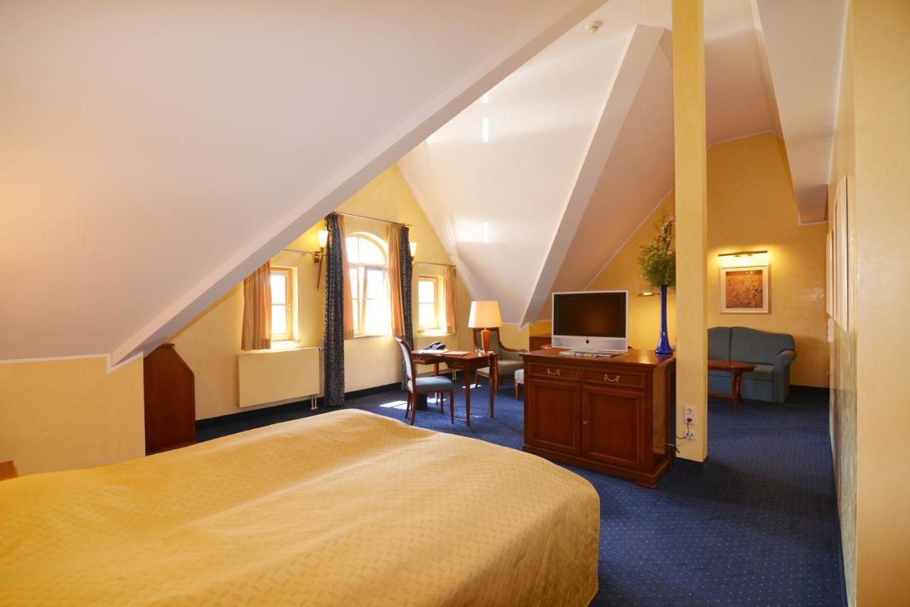 ויידן Altstadthotel Braeuwirt מראה חיצוני תמונה